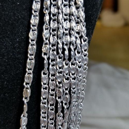 VTG Multi Strand Silver Tone Celebrity 24 Necklace Bracelet Earring Set