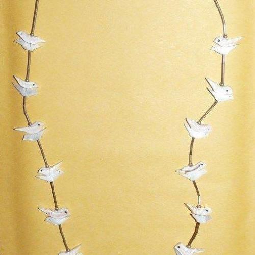 Vtg Zuni Liquid Silver Mother of Pearl + Horn Bird Necklace