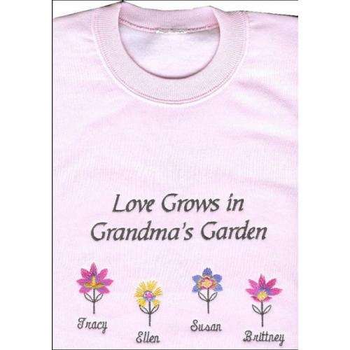 LOVE GROWS in Grandma/Mom/Aunt Garden  - Sweatshirt - U Pic Size and Collar - Sm